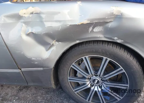 2001 Lexus Ls 430 from USA, damaged, VIN JTHBN30F010021379